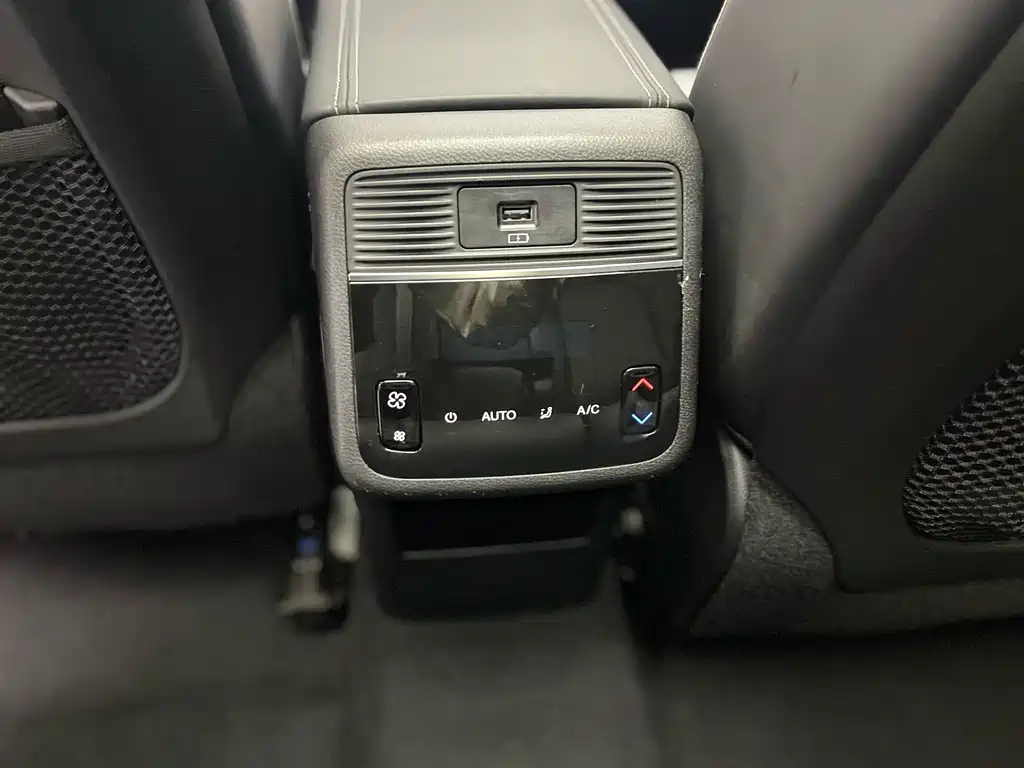 Exeed VX 2021 400T 2WD Xingrui Pro Edition 7-Seater