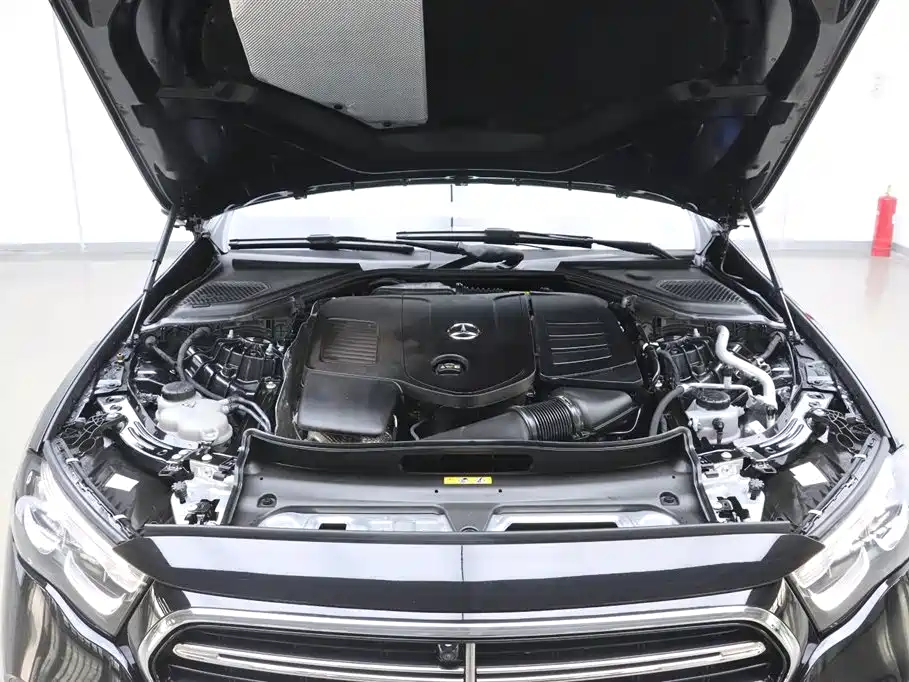 Mercedes-Benz E-Class 2024 E 300 L Luxury