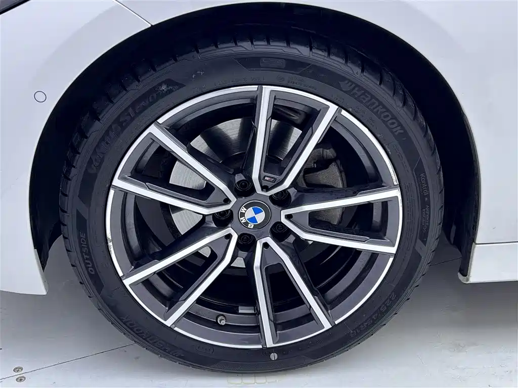 BMW 3 Series 2023 325Li M Sport Package