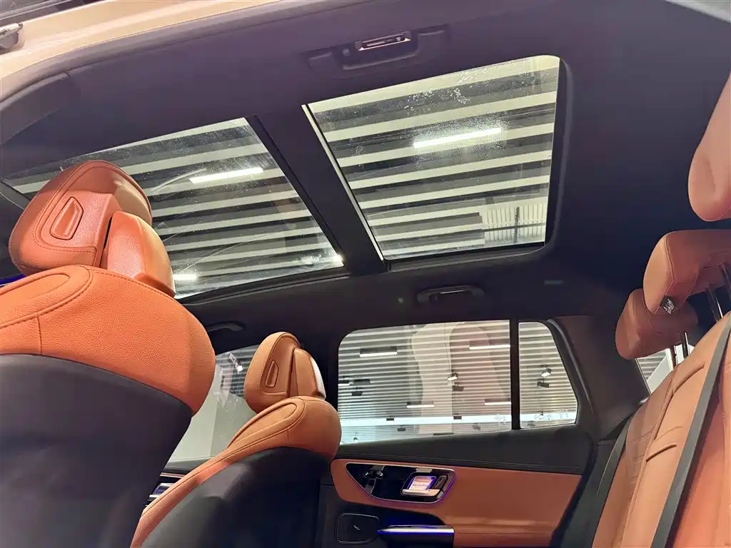 Mercedes-Benz GLC 260 L 4MATIC Luxury 2025