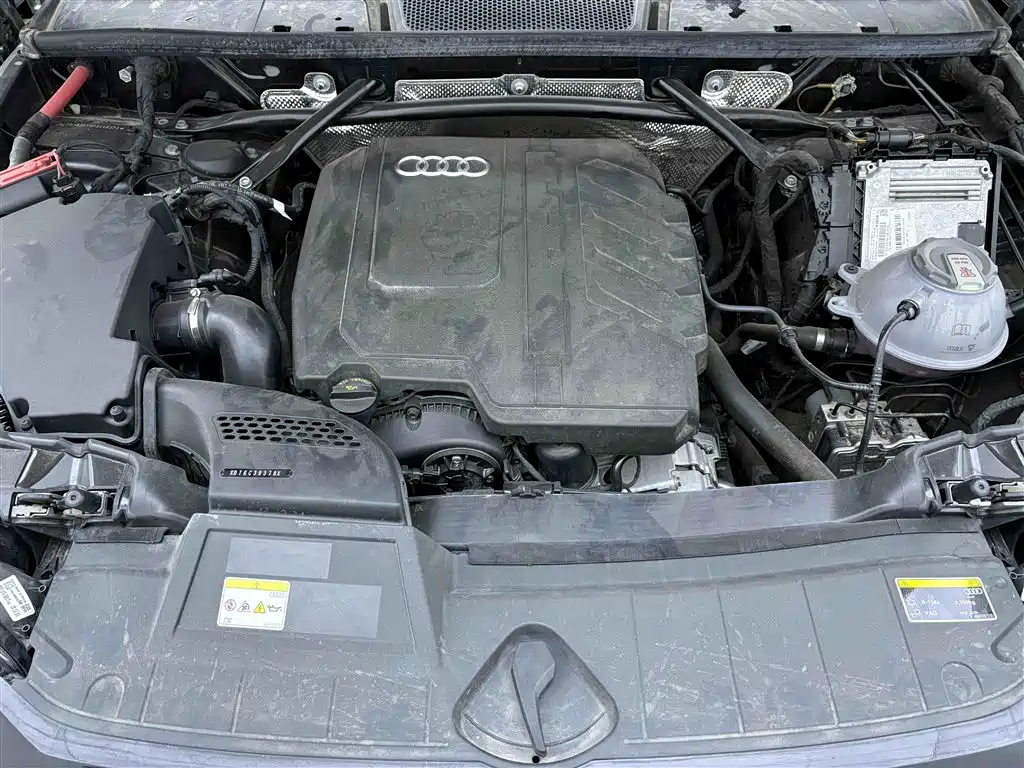 Audi Q5L 2024 40 TFSI Sport