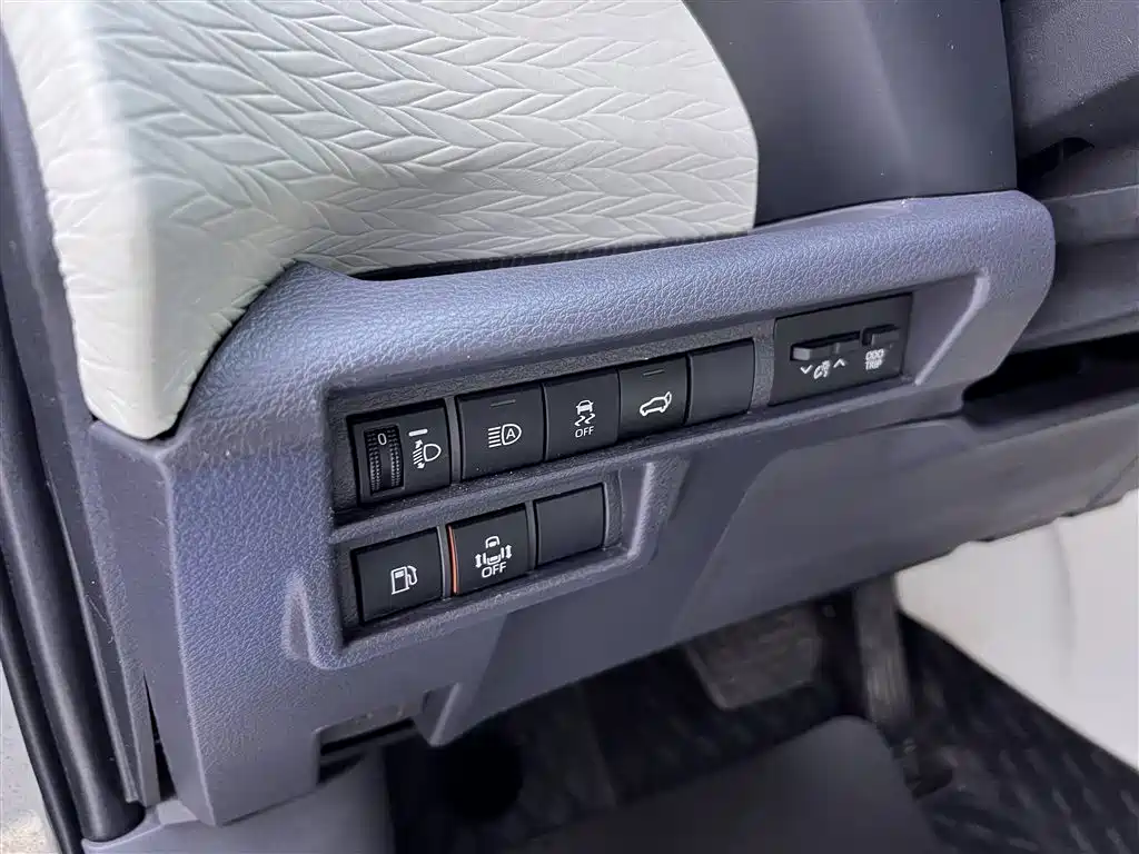 Toyota Sienna 2024 2.5L Hybrid Comfort Edition