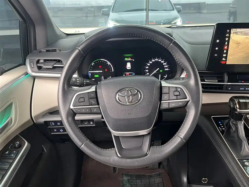Toyota Sienna 2021 2.5L Hybrid Luxury Edition