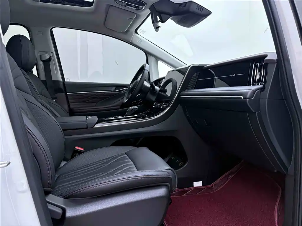 GAC Trumpchi M8 2024 Lingxiu Series 390T Exclusive Edition