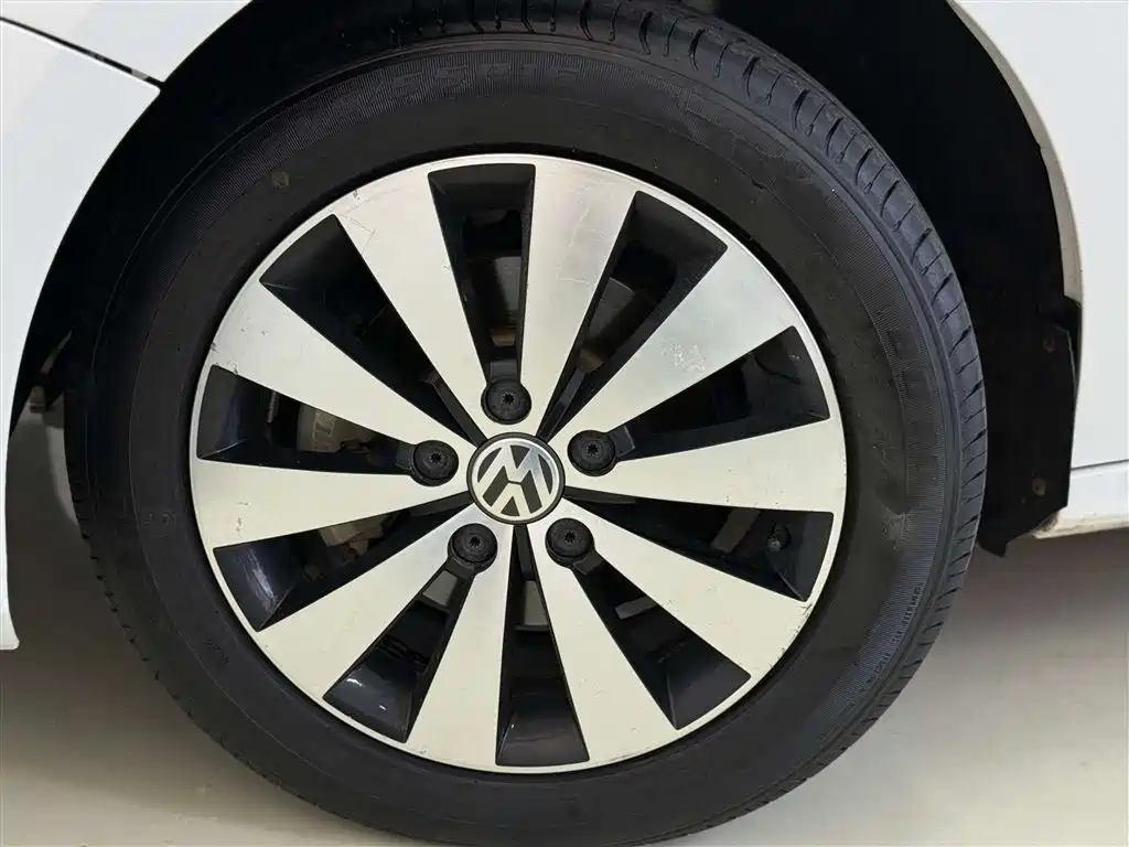 Volkswagen Sagitar 2018 1.6L Comfortline Automatic
