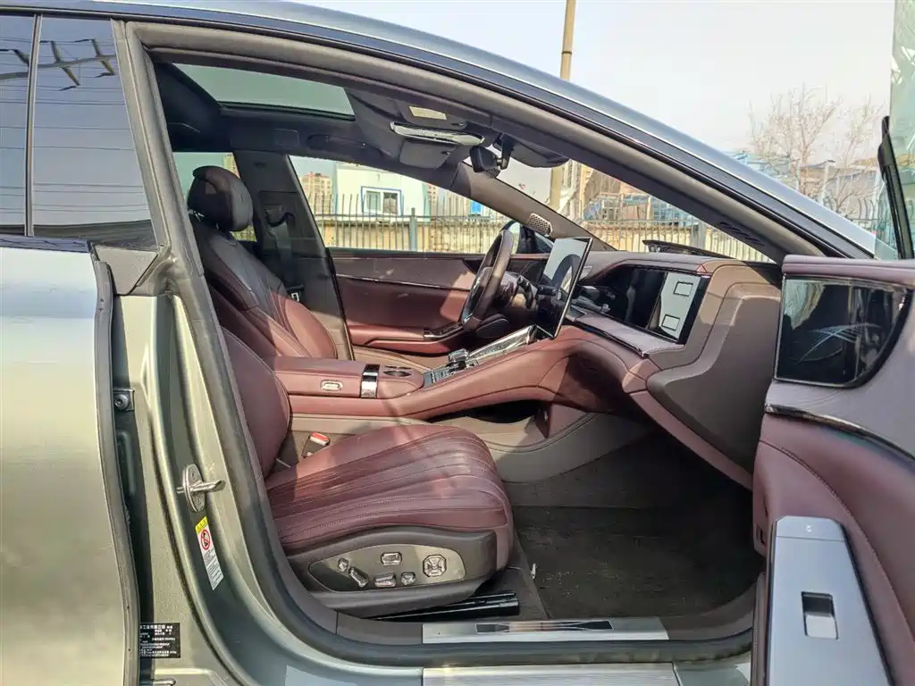 Denza Z9GT 2024 1100 AWD Ultra