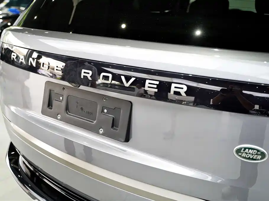 Range Rover 2023 3.0 L6 360PS Vogue Edition