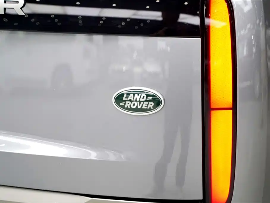 Range Rover 2023 3.0 L6 360PS Vogue Edition
