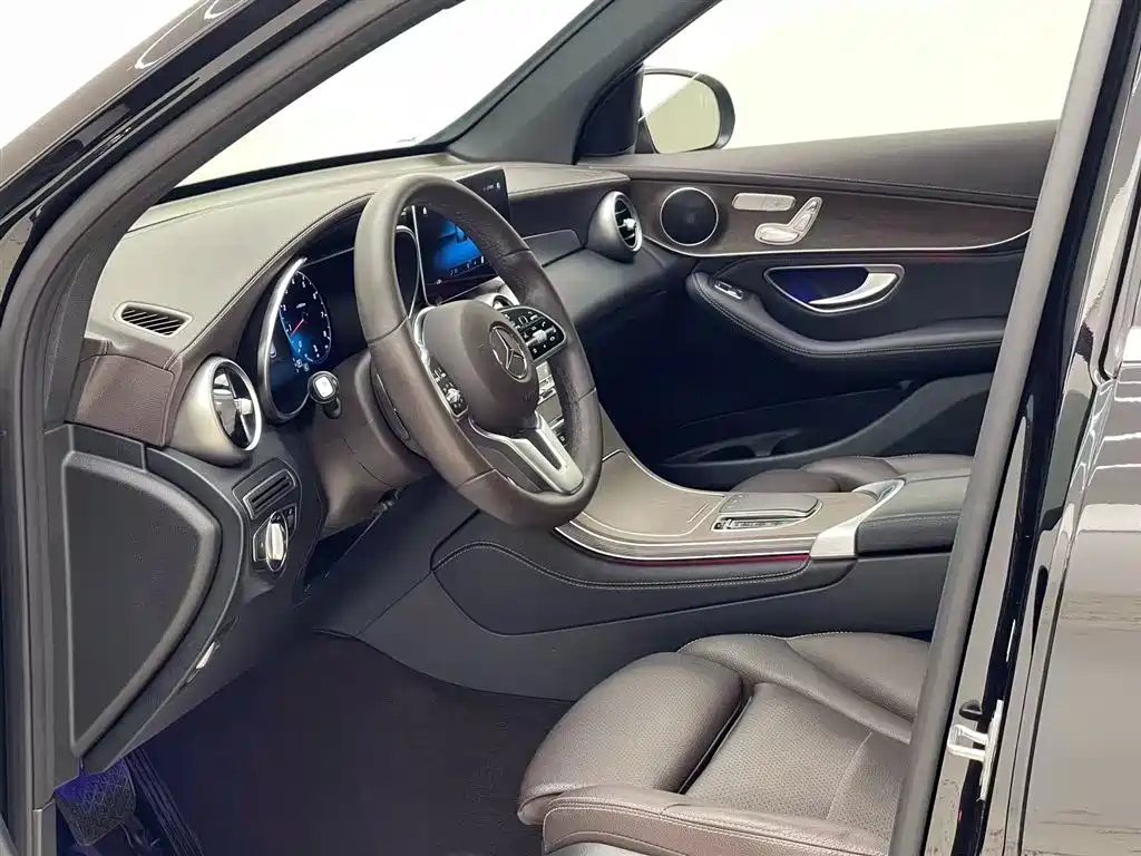 Mercedes-Benz GLC 260 L 4MATIC Luxury 2020