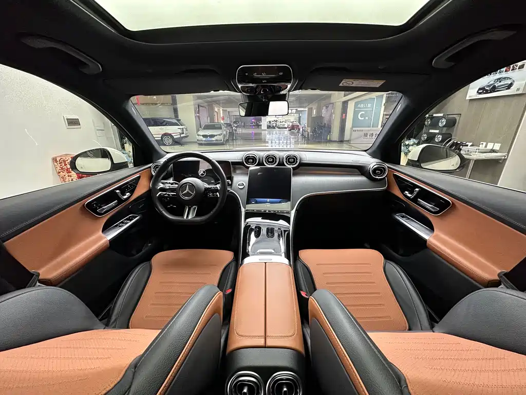 Mercedes-Benz GLC 260 L 4MATIC Luxury 5-seater