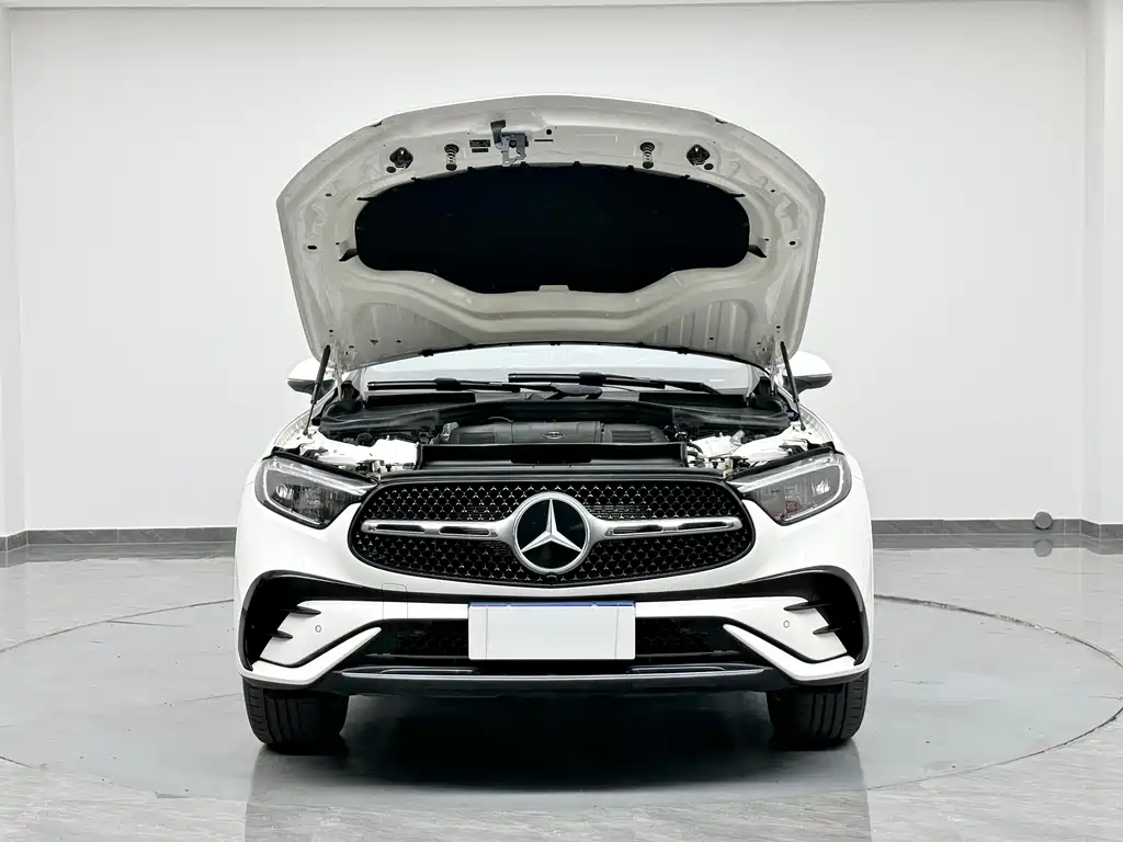 Mercedes-Benz GLC 260 L 4MATIC Luxury 5-seater