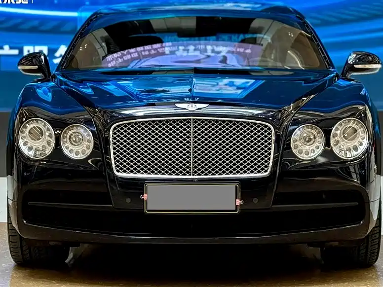 Bentley Flying Spur 2017 4.0T V8 Standard Edition
