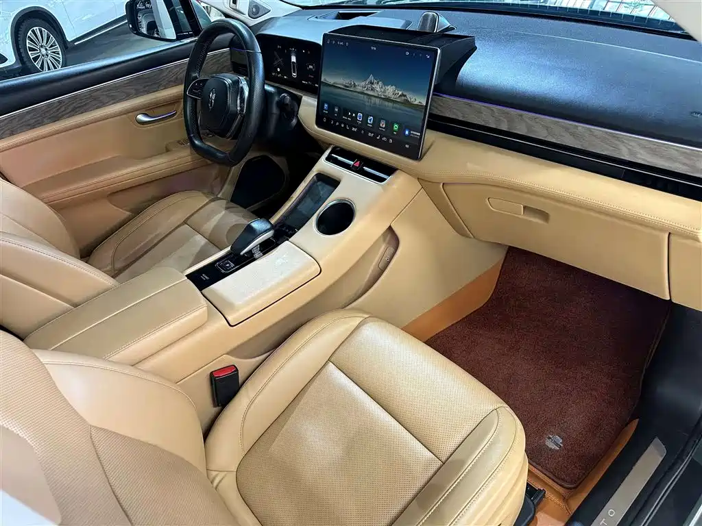 AITO M5 2022 EREV AWD Flagship Edition