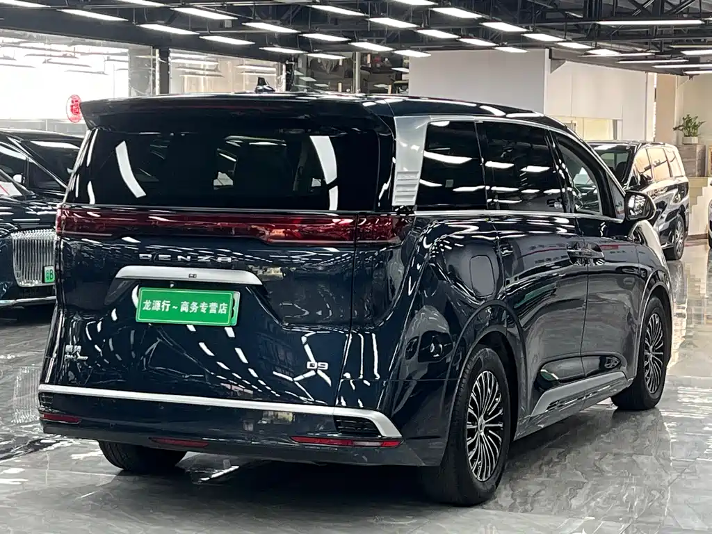 Denza D9 2022 DM-i 970 AWD Flagship
