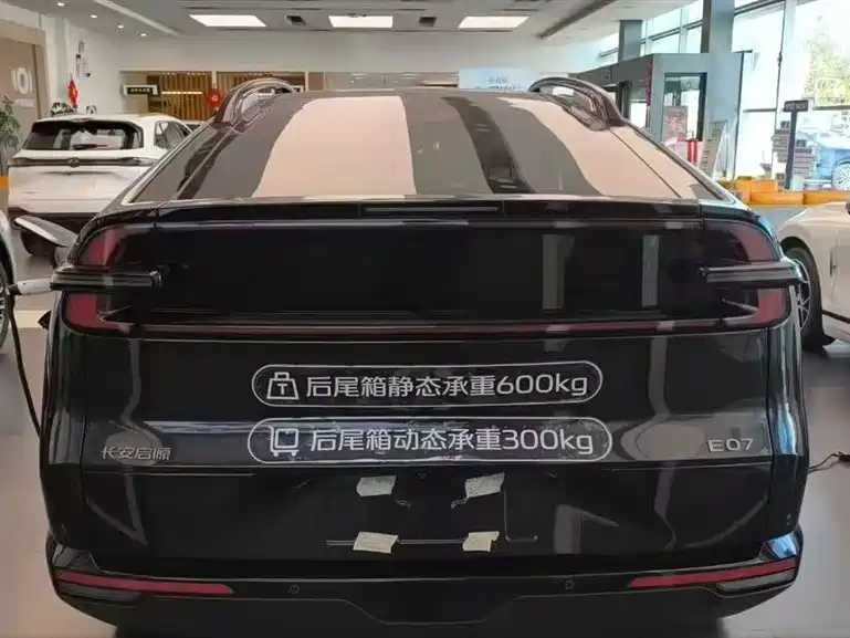 Deepal E07 2025 BEV AWD 90kWh Pro