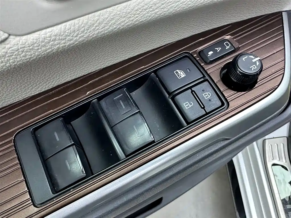 Sienna 2021 2.5L Hybrid Luxury Edition