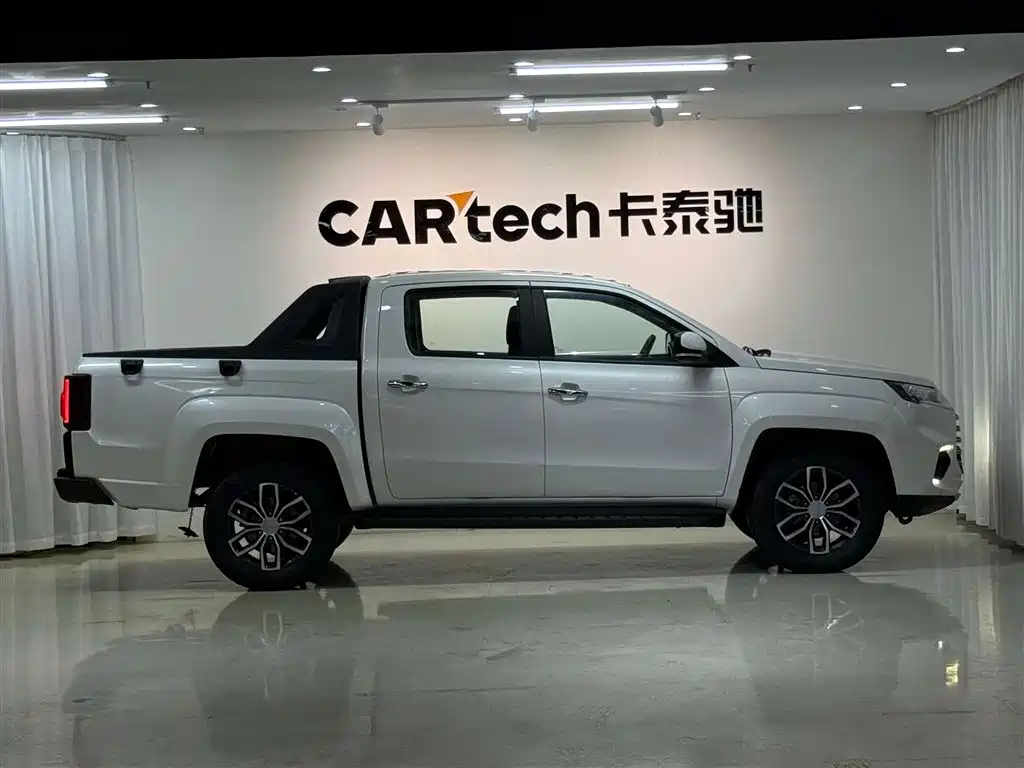 JMC Yuhu 9 2022 2.0T Automatic Gasoline 4WD Comfort Edition