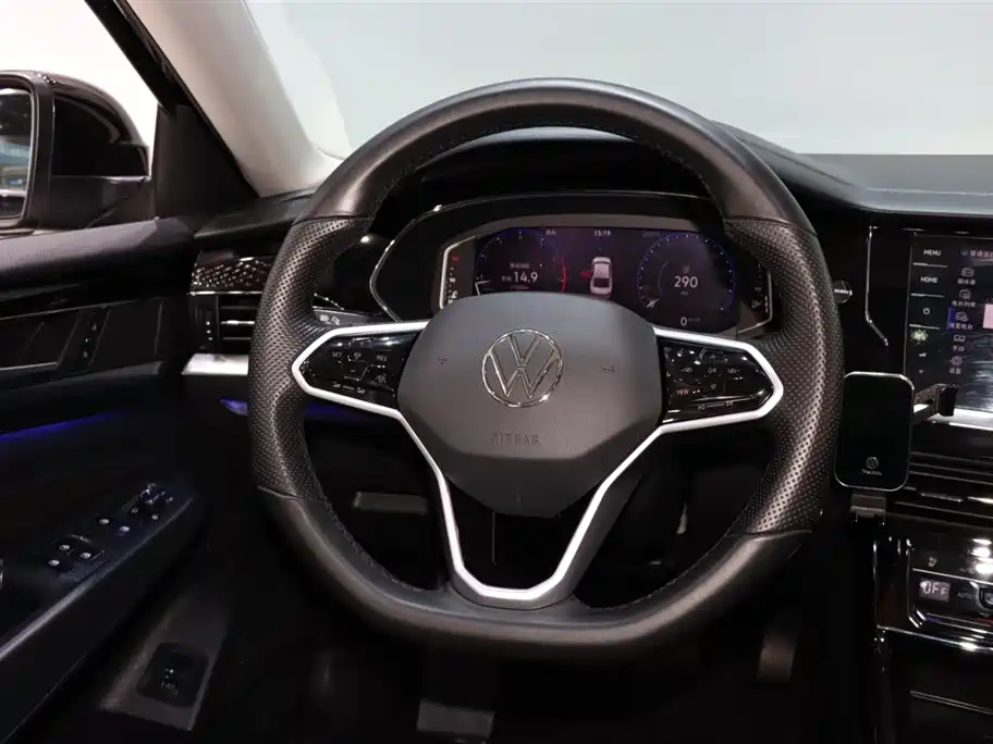 Passat 2023 Facelift 330TSI Luxury Edition