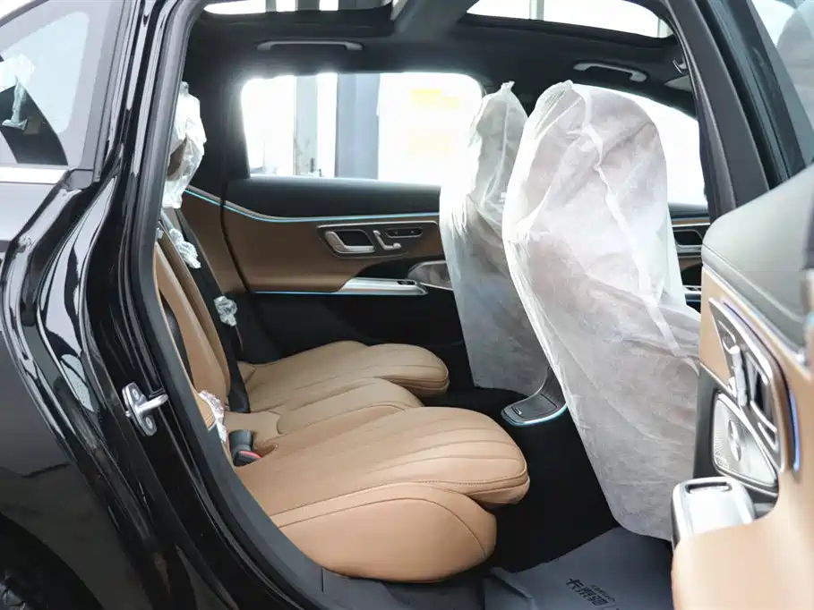Mercedes-Benz E-Class 2026 E 300 L Luxury
