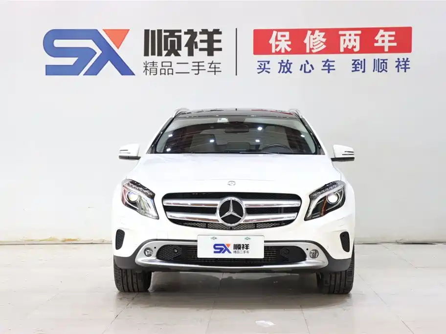 Mercedes-Benz GLA 2015 GLA 200 Fashion Edition