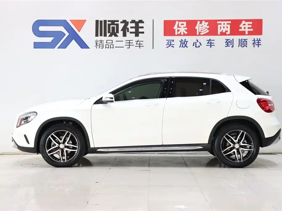 Mercedes-Benz GLA 2015 GLA 200 Fashion Edition