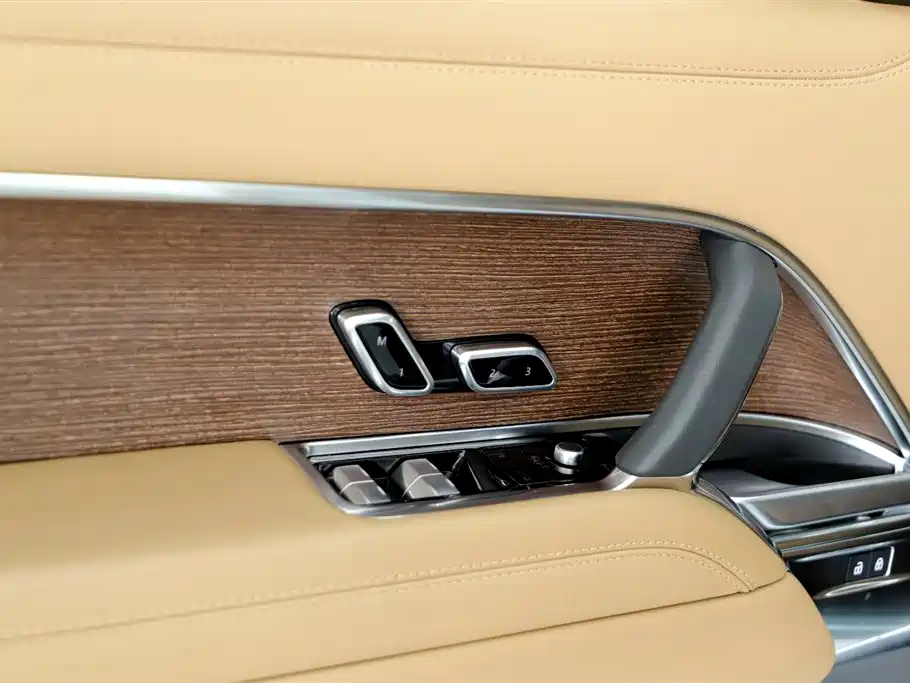 Range Rover 2024 3.0 L6 360PS Vogue