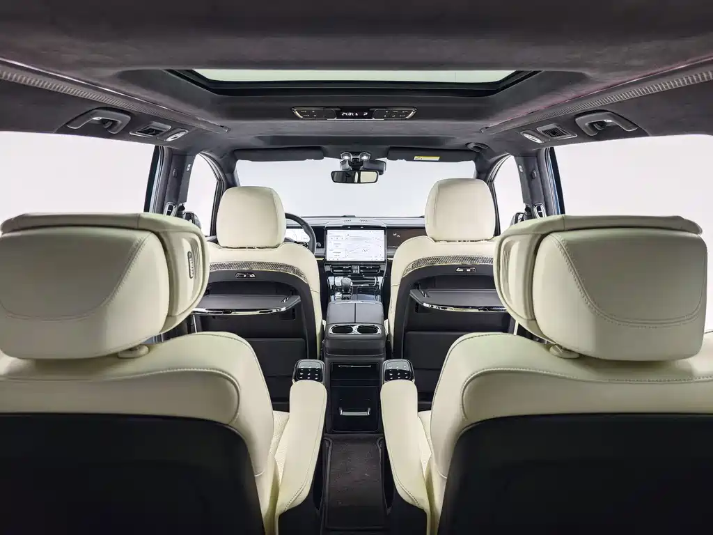 GAC Trumpchi M8 2023 Grandmaster Series Dual Engine Flagship Edition