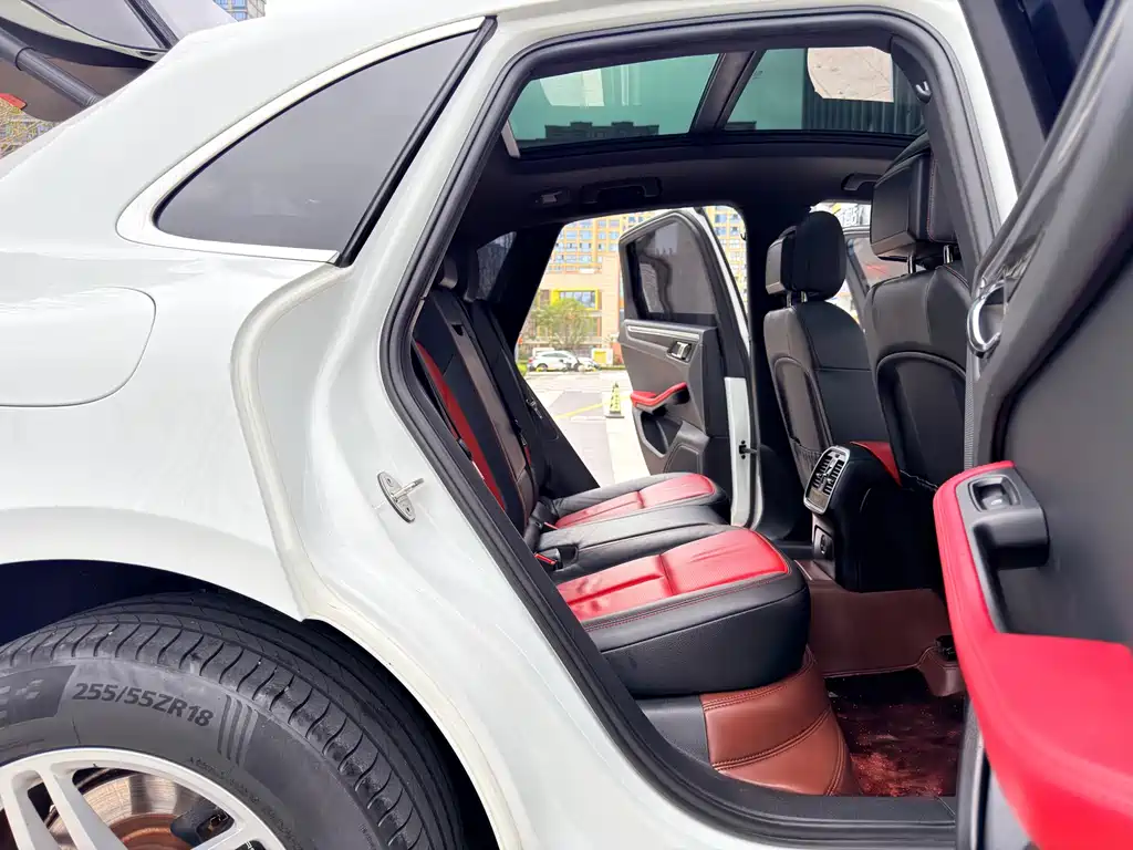 Macan 2.0T 2017 Model