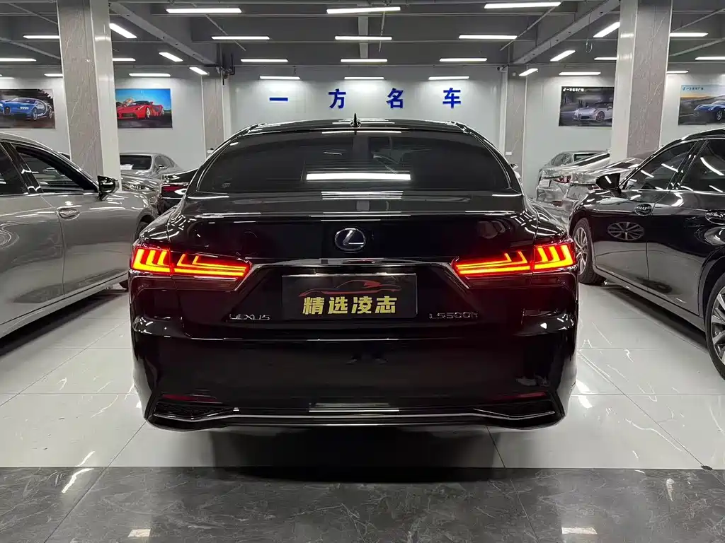 Lexus LS 500h Excellence Edition 2020 China VI