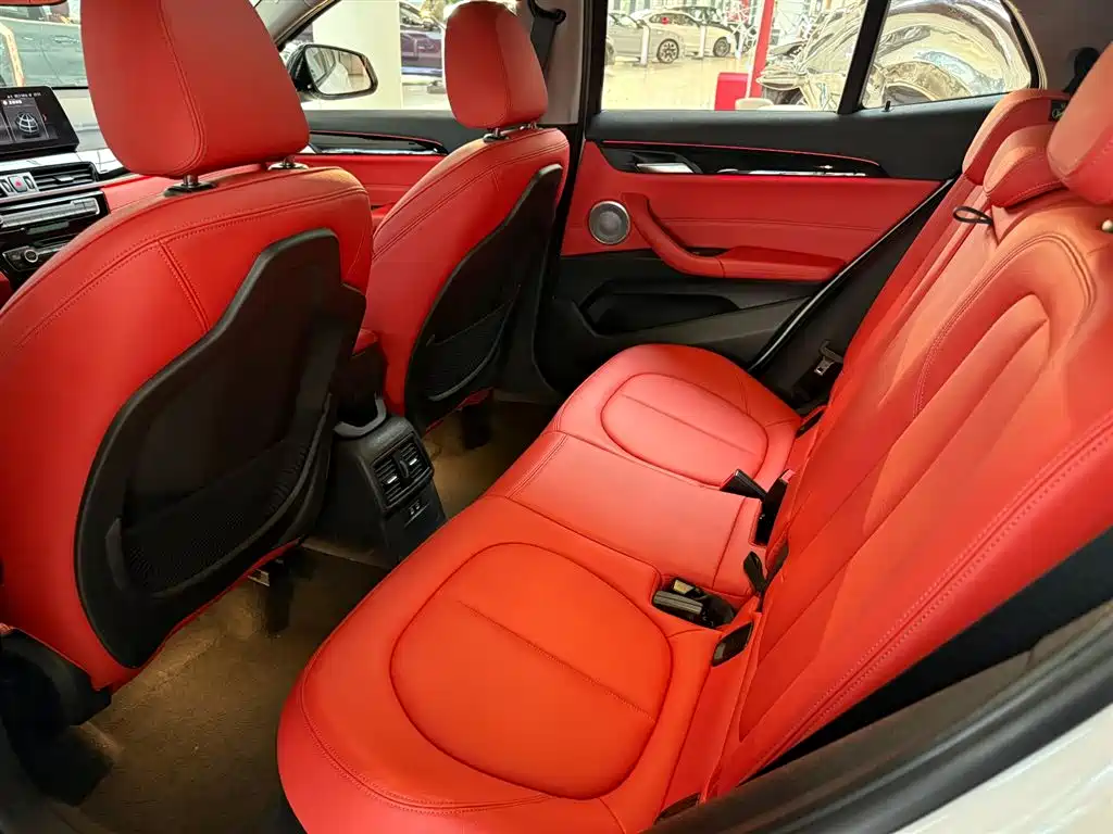 BMW X2 2023 sDrive25i M Sport Night Edition