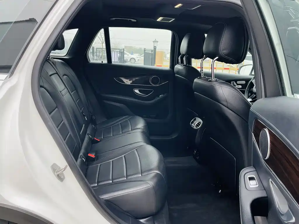 Mercedes-Benz GLC 2019 Facelift GLC 260 L 4MATIC Luxury
