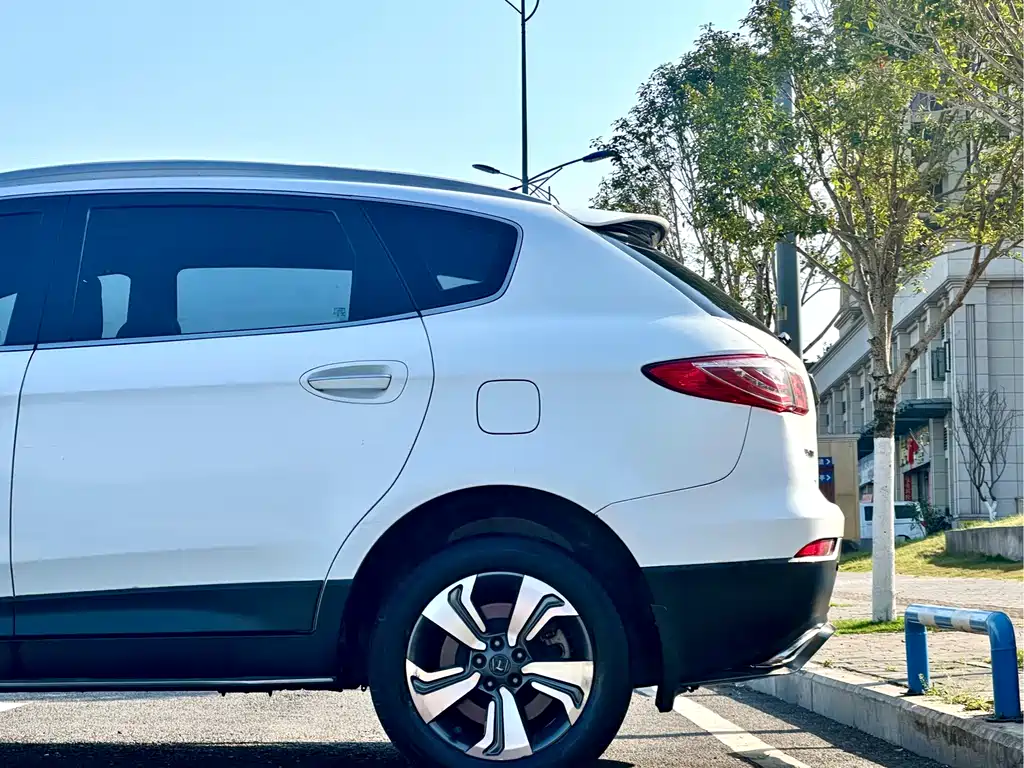 Luxgen 7 SUV 2016 2.2T 2WD Smart Edition