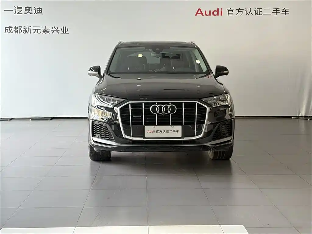 Audi Q7 2023 55 TFSI quattro S line Sport