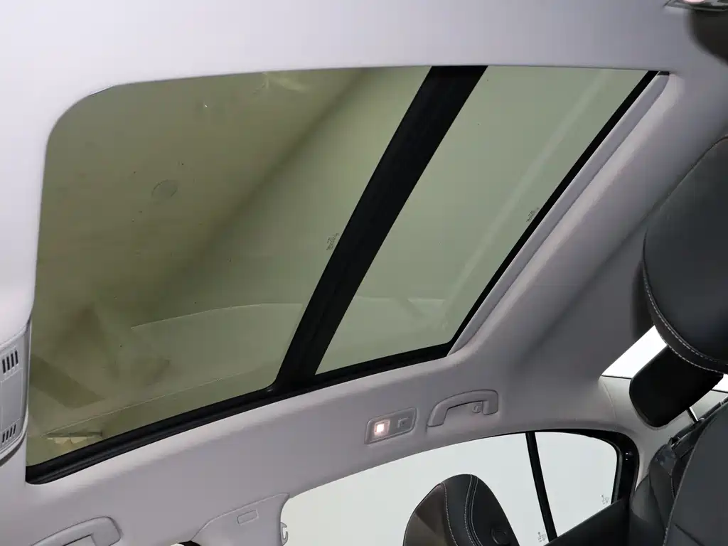 Magotan 2025 Zhongxiang Edition 280TSI DSG Comfort