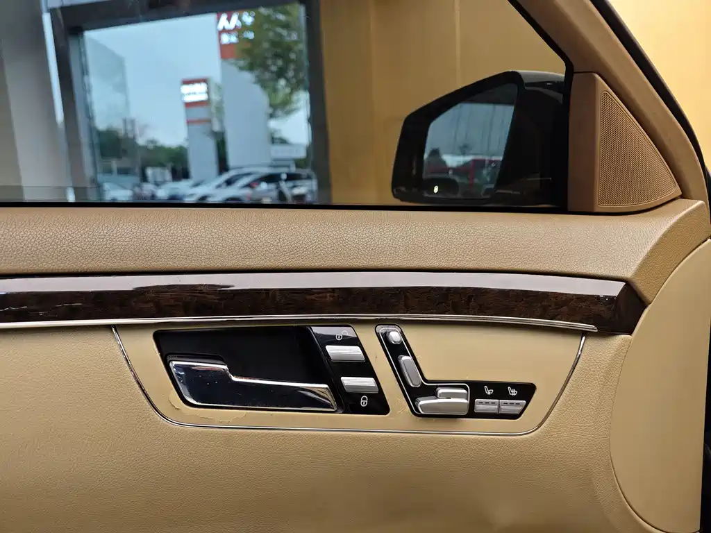 Mercedes-Benz S-Class 2010 S 300 L Luxury
