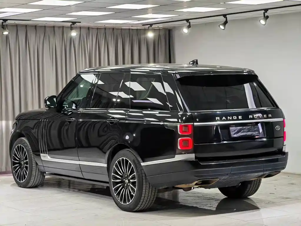 Range Rover 2021 3.0 L6 Heritage Edition