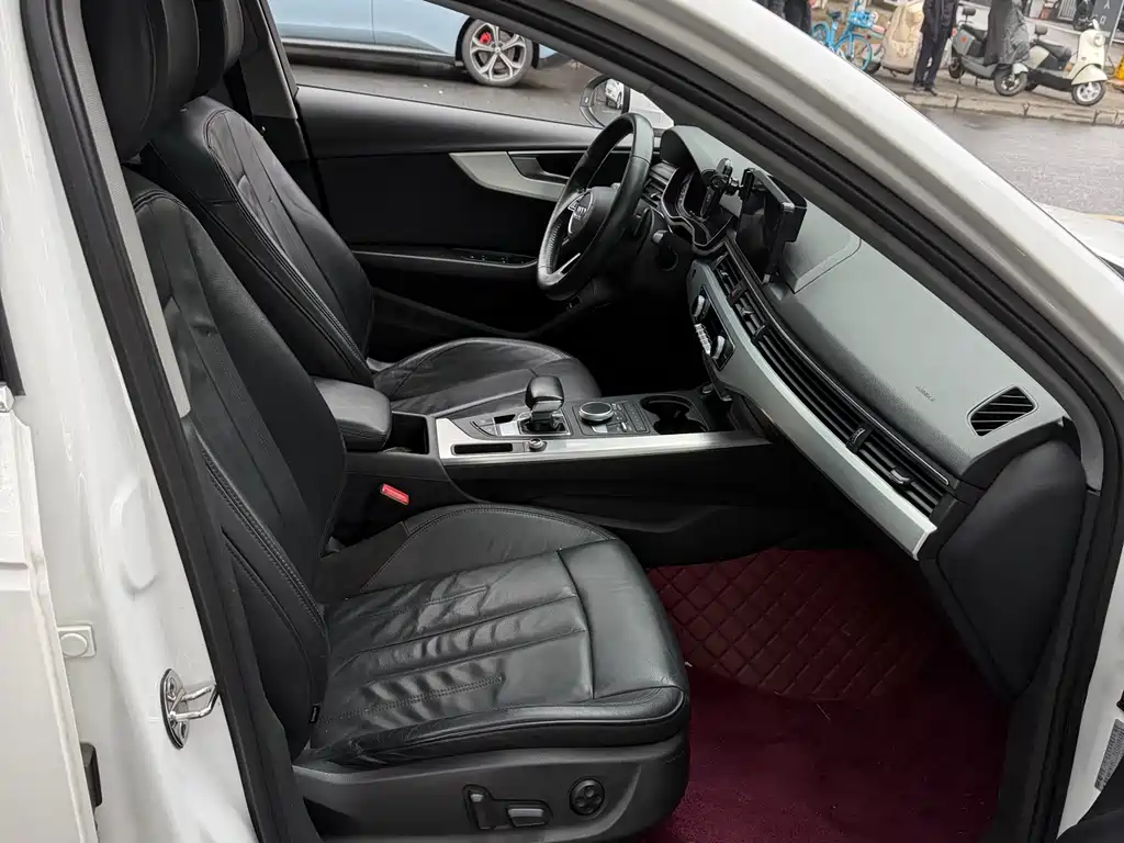 Audi A4L 2019 40 TFSI Fashion