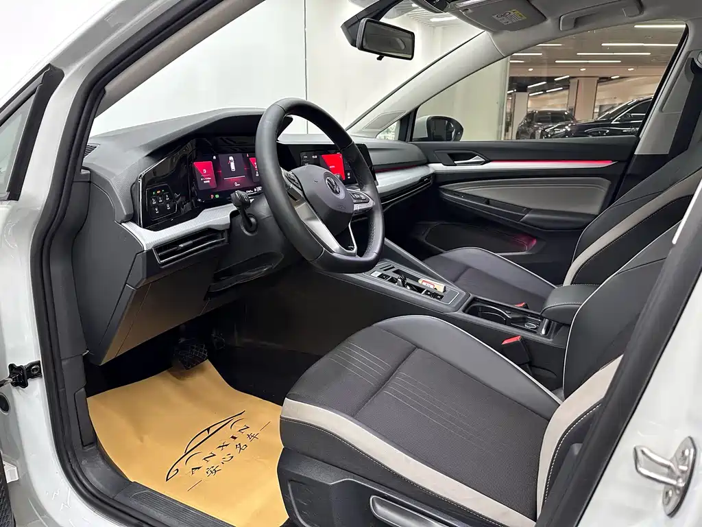 Volkswagen Golf 2021 280TSI DSG Pro