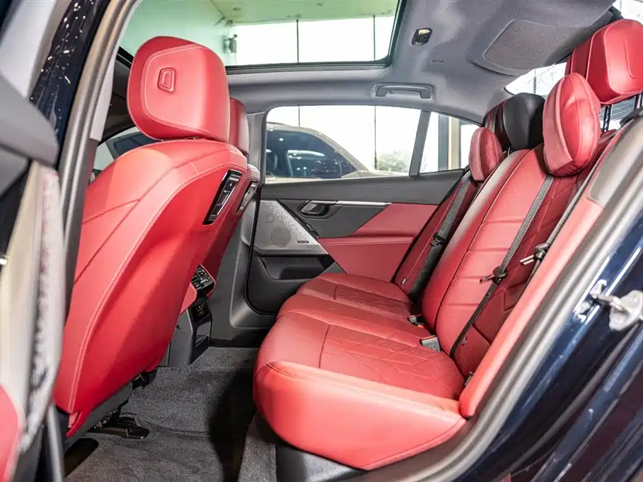 BMW 5 Series 530Li M Sport 2025