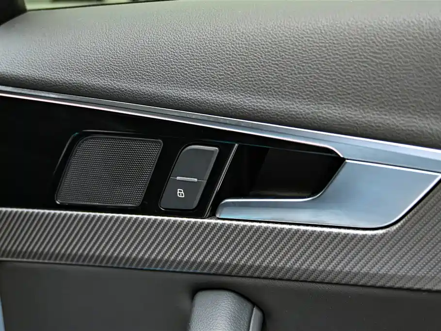 Audi A4L 2022 40 TFSI quattro RS Sport Edition