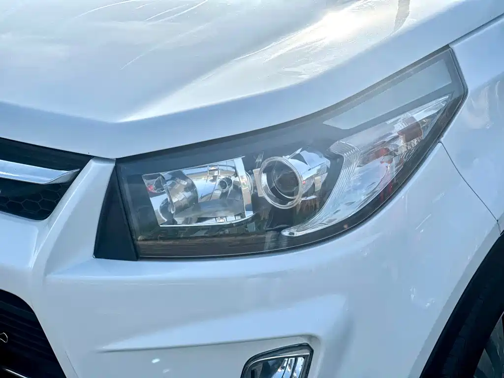 BAIC Huansu S3 2014 1.5L Luxury Edition China IV