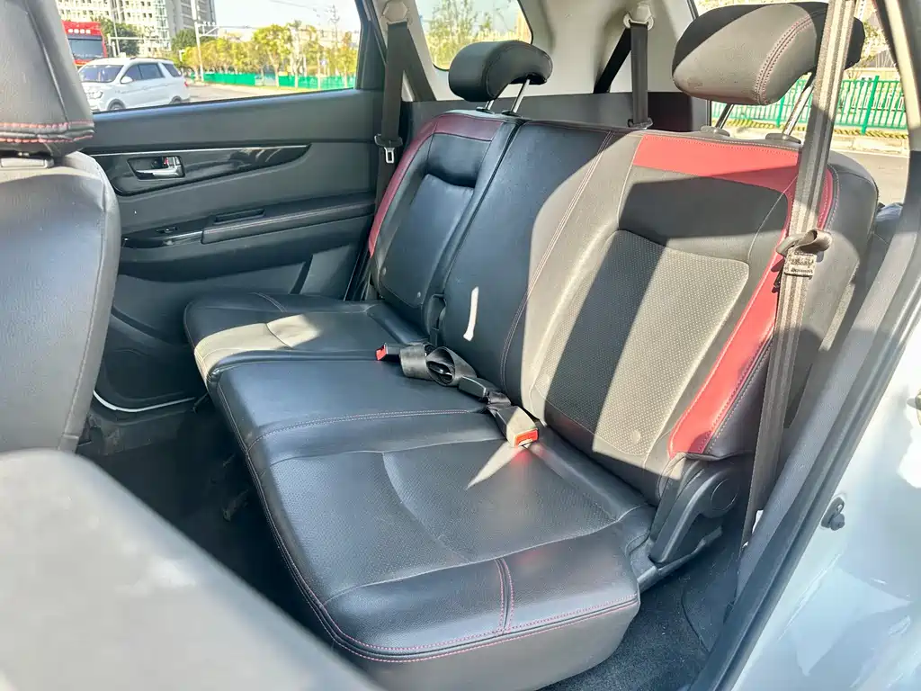 BAIC Huansu S3 2014 1.5L Luxury Edition China IV