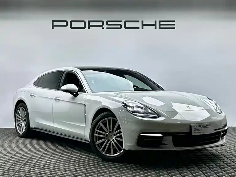Porsche Panamera 4 Executive LWB 3.0T (2017)