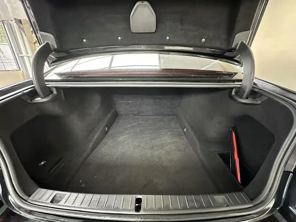 BMW 7 Series 2018 730Li Leading Edition M Sport Package