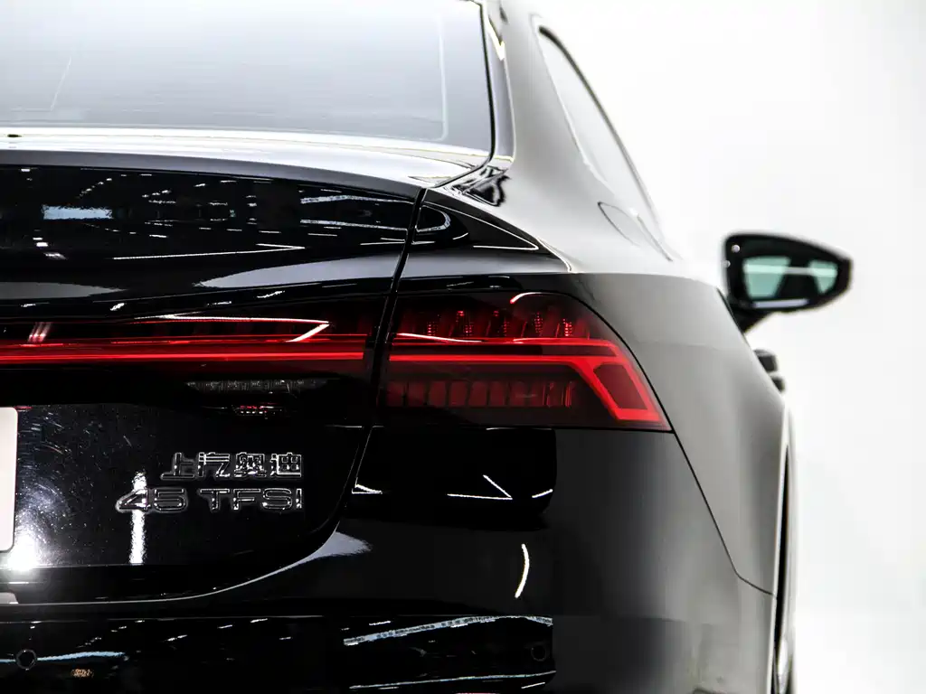 Audi A7L 2024 45 TFSI S-line Dream Edition Crystal Package