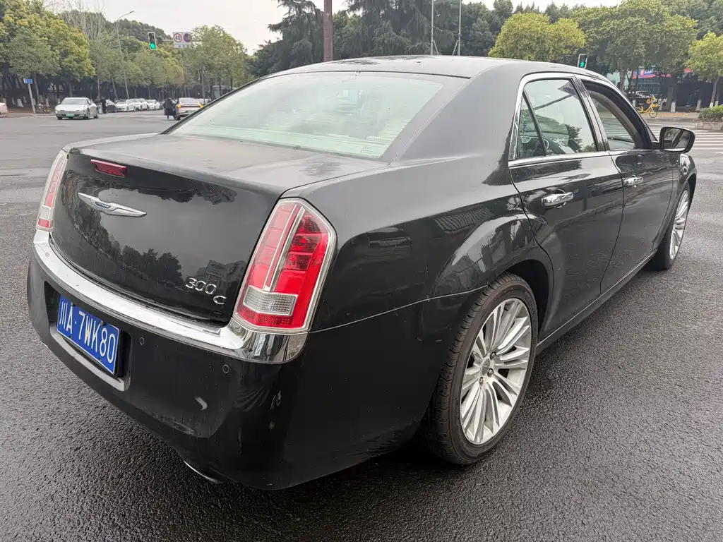 Chrysler 300C Import 2013 Model 3.6L Premium Edition