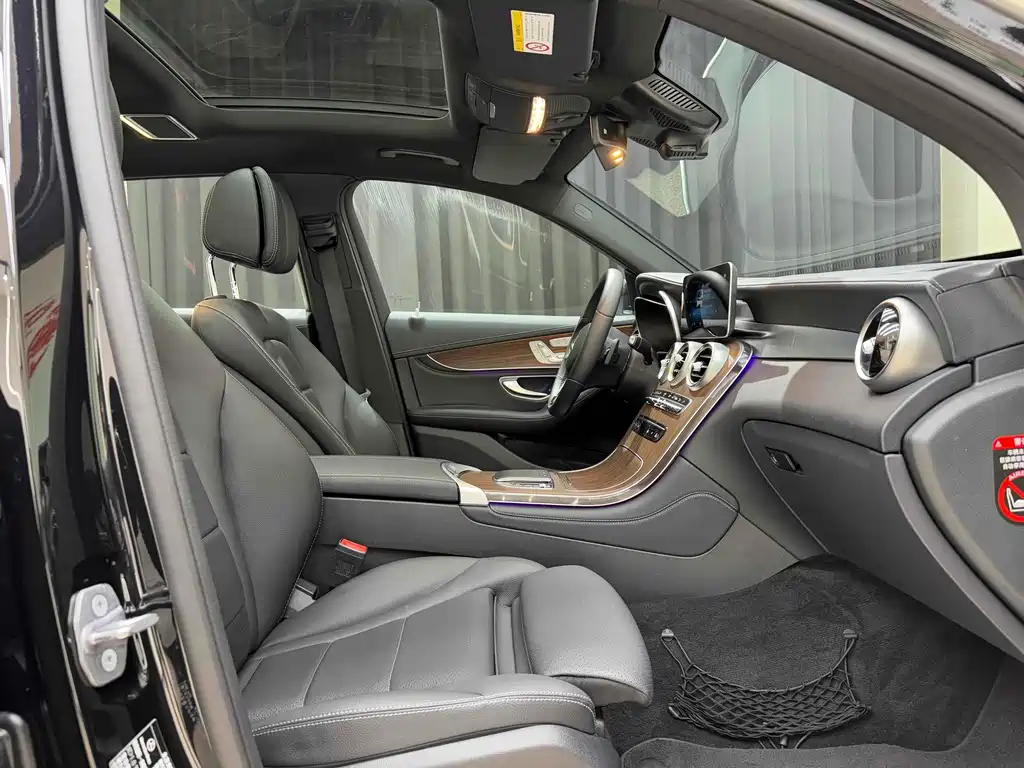 Mercedes-Benz GLC 2020 GLC 300 L 4MATIC Luxury