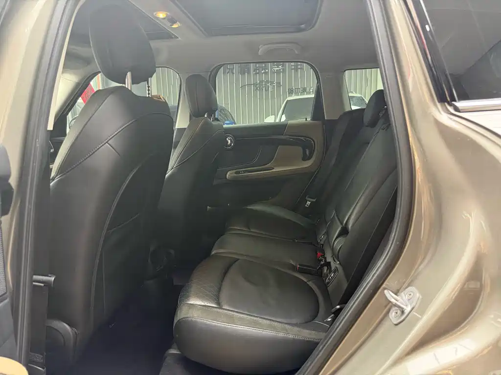 MINI Countryman 2018 1.5T COOPER ALL4 Artist