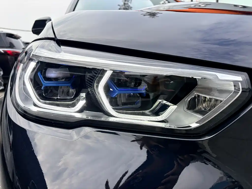 BMW X5 2022 Facelift xDrive 30Li Exclusive Edition M Sport Package