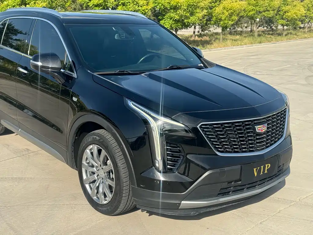 Cadillac XT4 2021 28T FWD Leading Edition